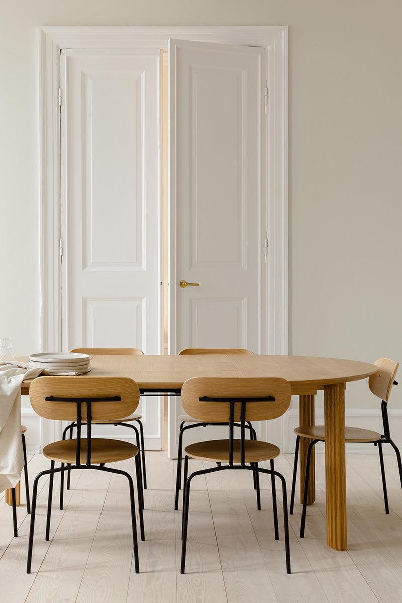 Comfort Circle Dining Table with Extension - WOO .Design