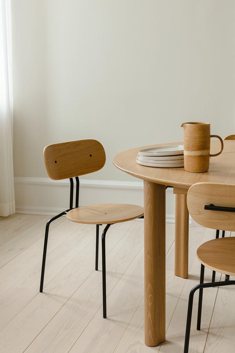 Curious Chair - WOO .Design