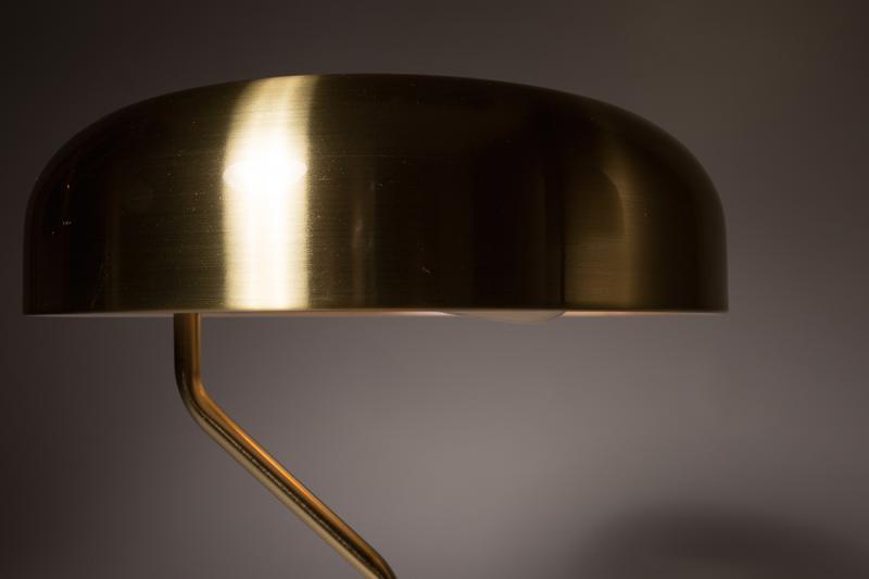 Eclipse Table Lamp - WOO .Design
