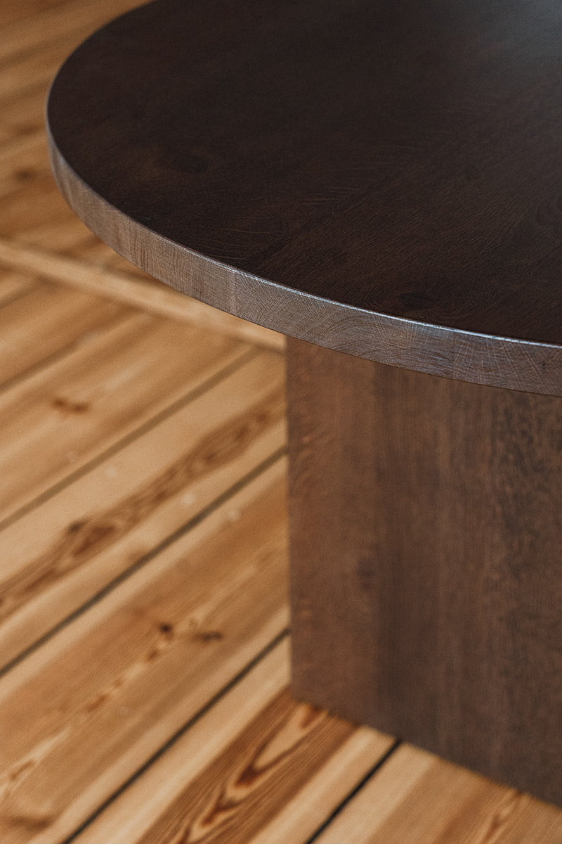 Lars Oak Wood Oval Dining Table