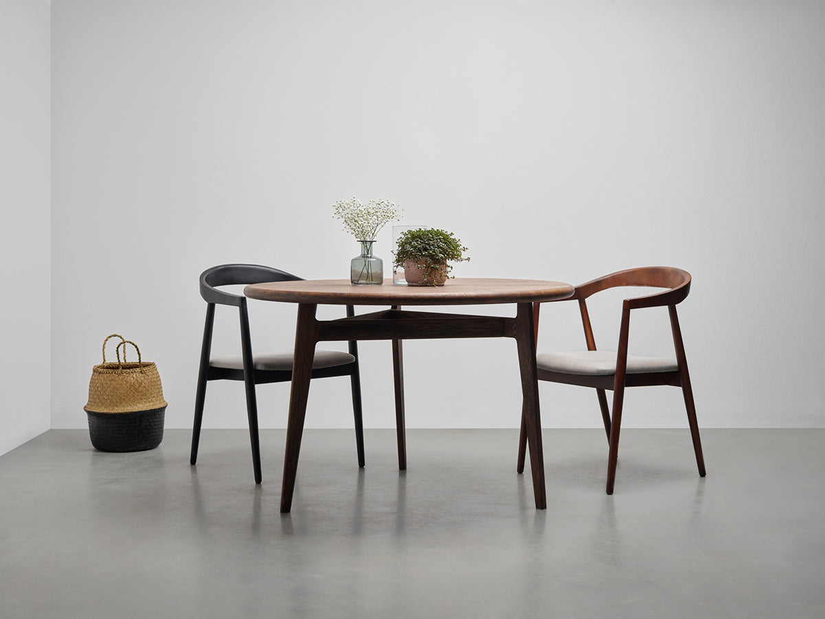 Polly Oak Wood Round Dining Table