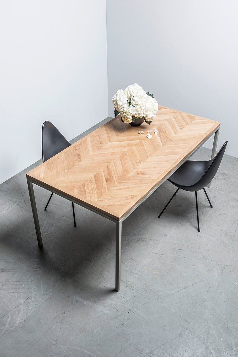 Charlotte Dining Table