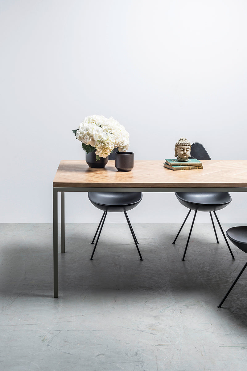 Charlotte Dining Table