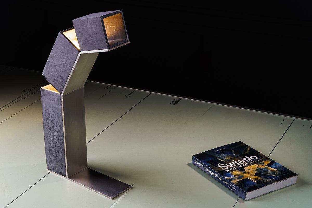 Robot Table Lamp - WOO .Design