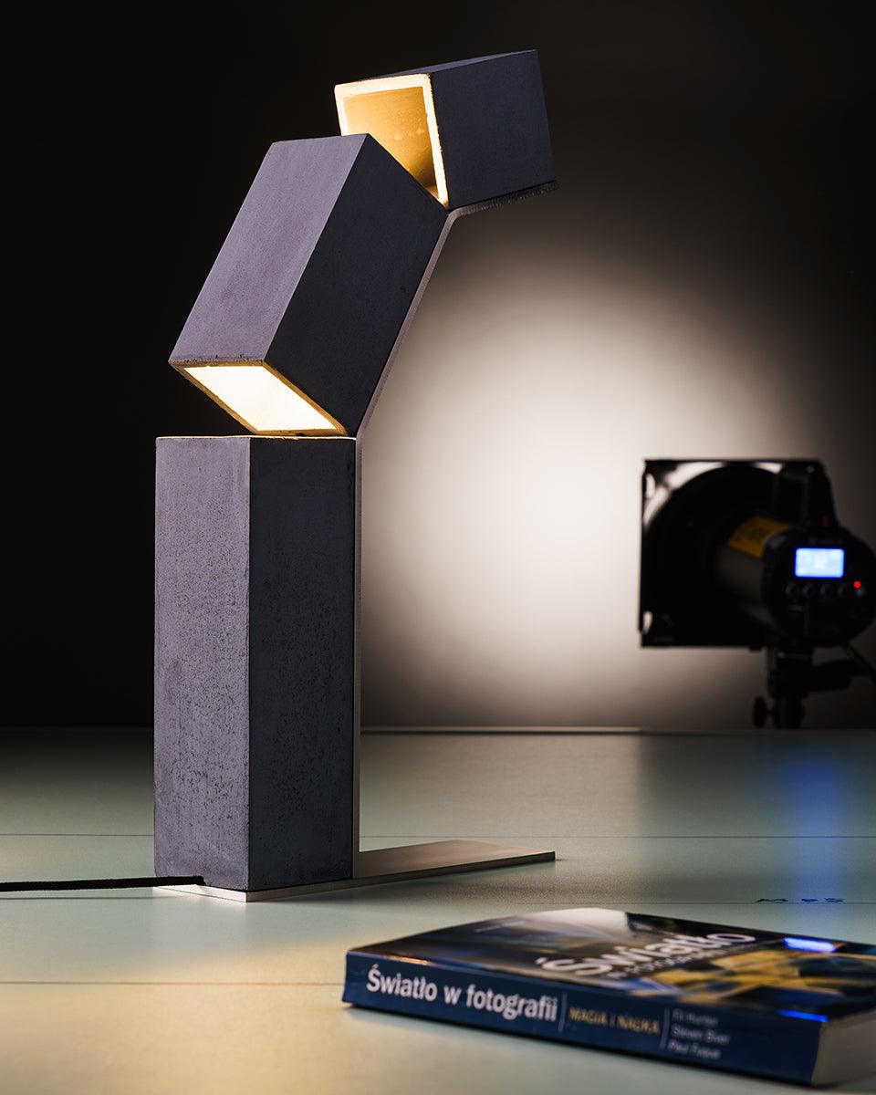 Robot Table Lamp - WOO .Design