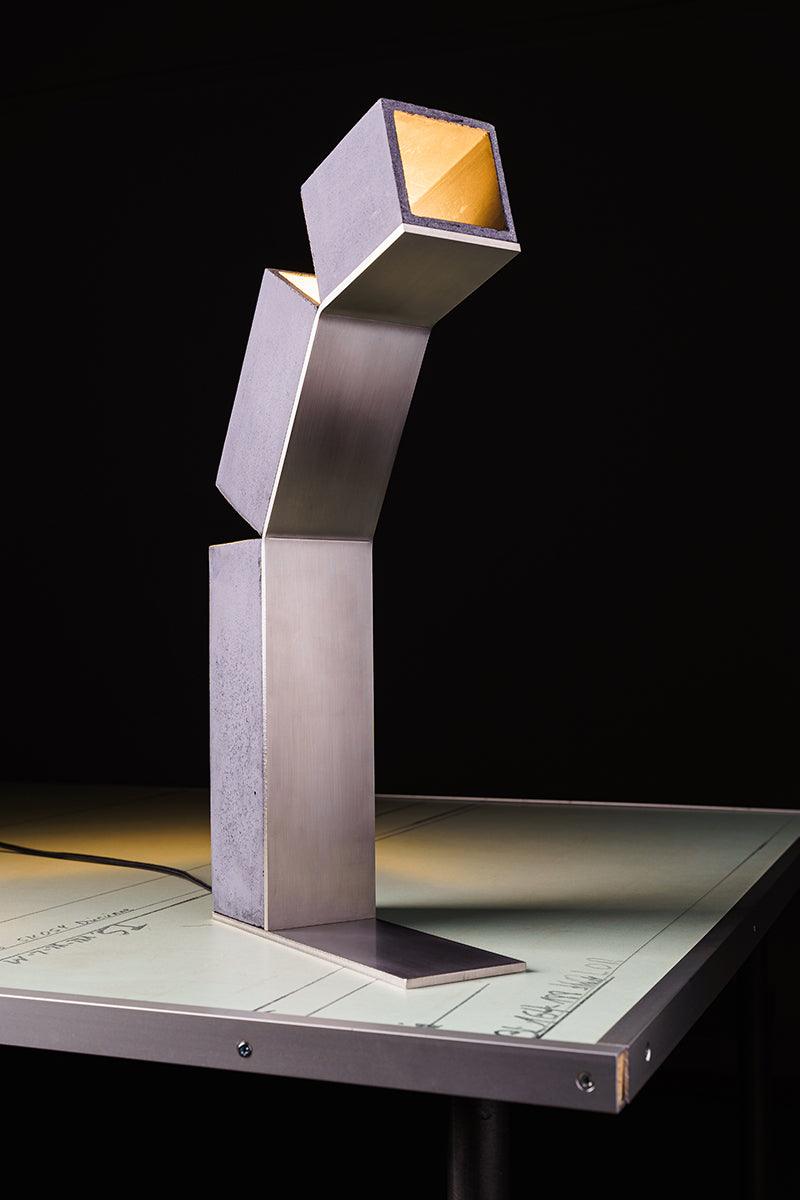 Robot Table Lamp - WOO .Design