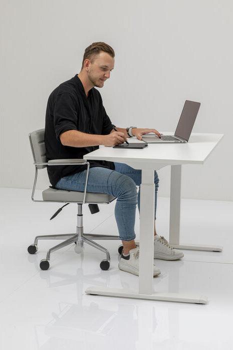 Smart Office Desk - WOO .Design