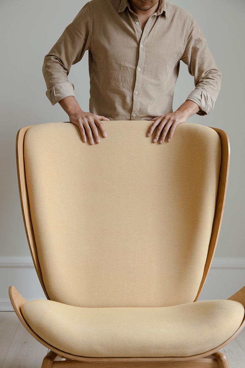 The Reader Horizons Wing Chair - WOO .Design