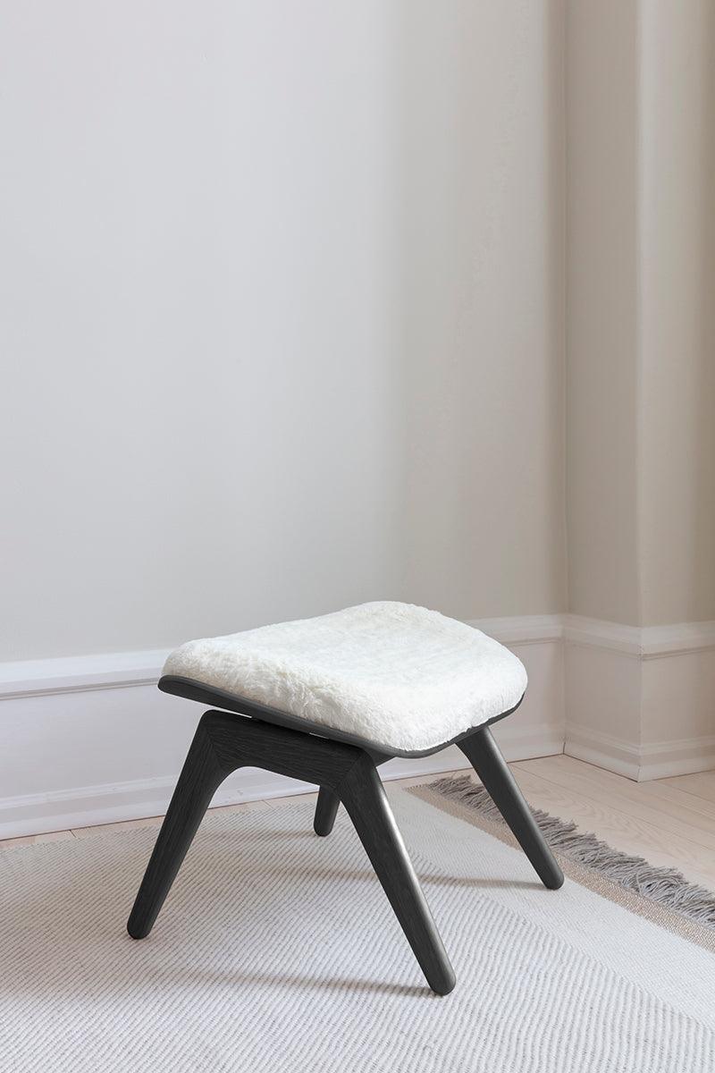 The Reader Teddy Ottoman - WOO .Design