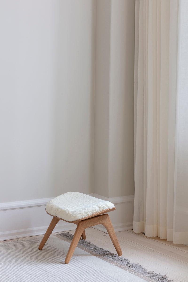 The Reader Teddy Ottoman - WOO .Design