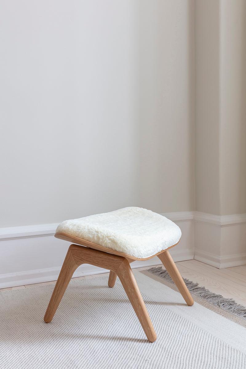 The Reader Teddy Ottoman - WOO .Design