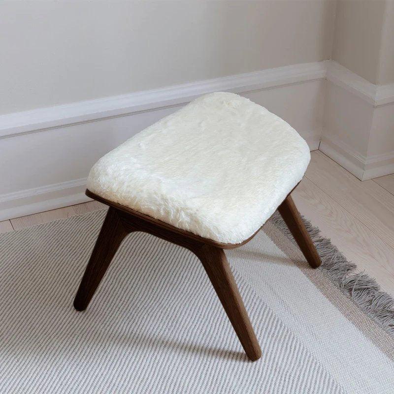 The Reader Teddy Ottoman - WOO .Design