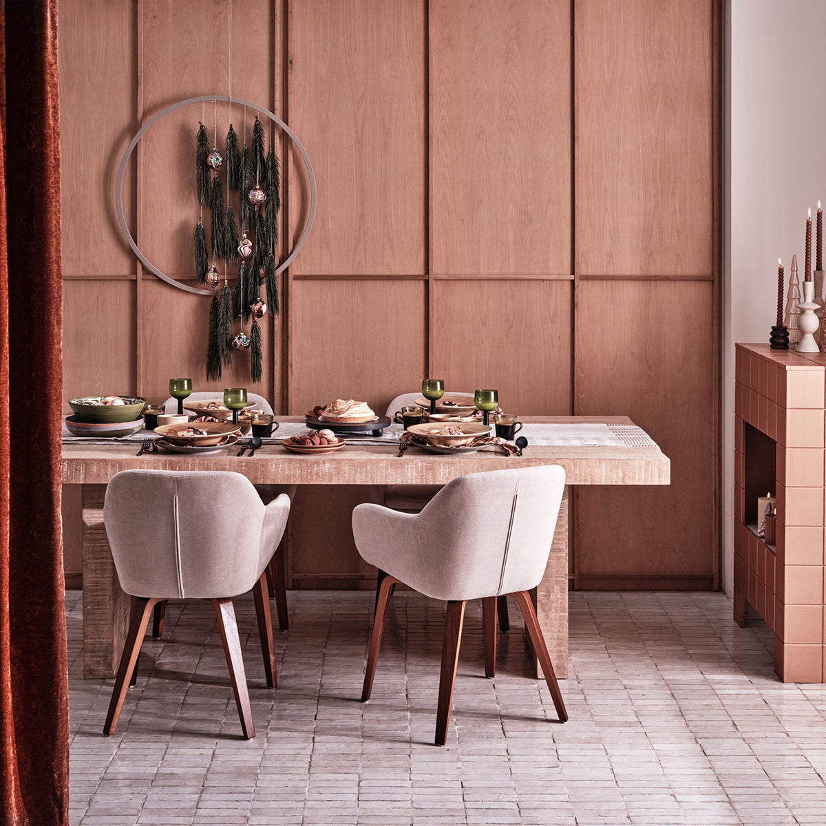 Base Sand Velvet Dining Chair